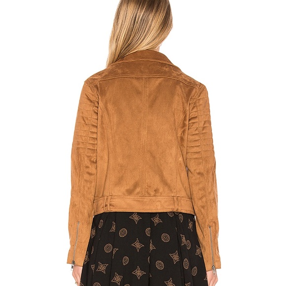 Cupcakes and Cashmere Revole Jacket - Picture 3 of 7